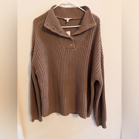 Button-Up Mock Neck Sweater - Picture 3 of 6